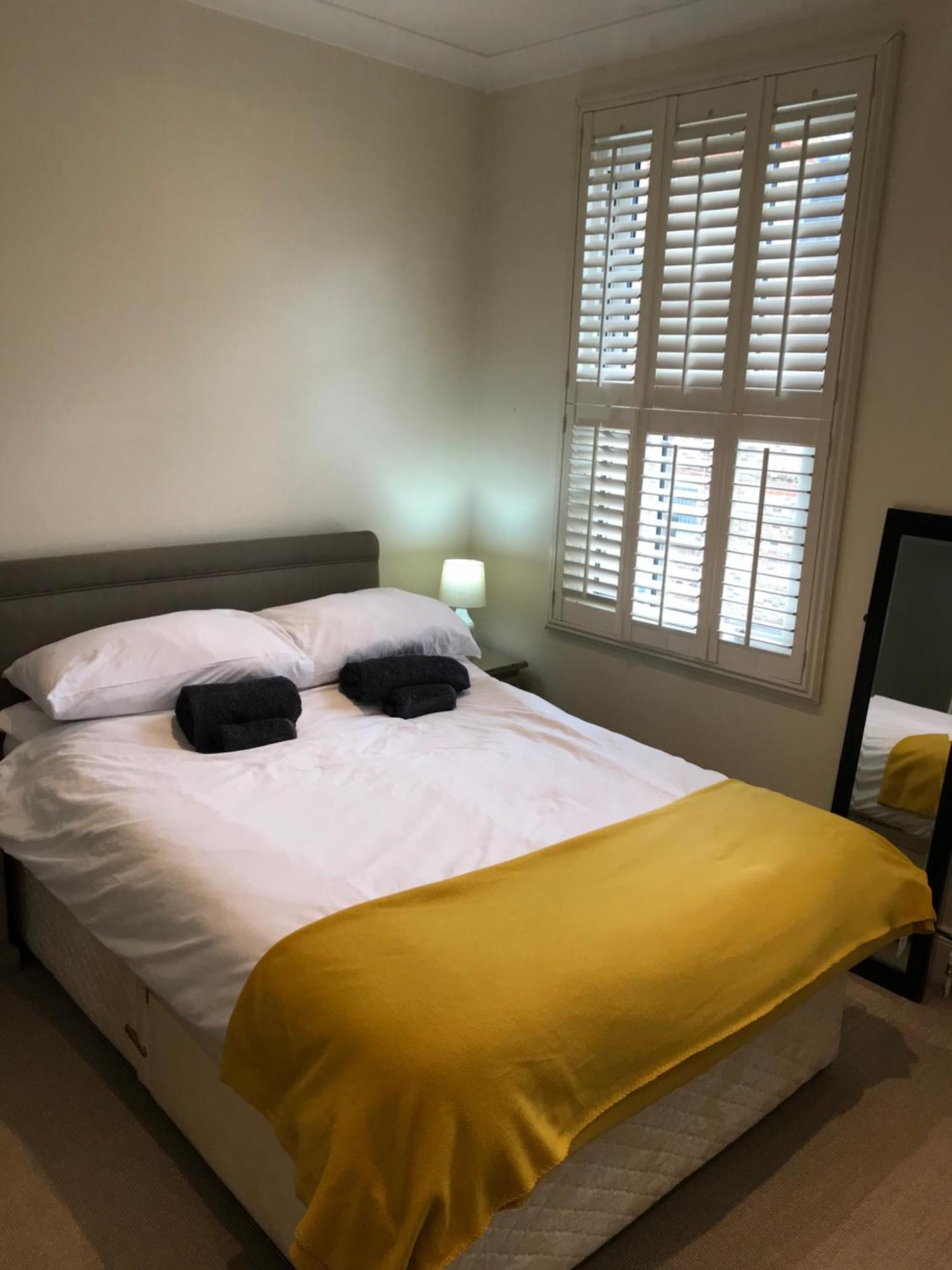 Stylish & Spacious 3 Bed Victorian House Sleeps Up To 7 - Near O2, Museums, Excel, Mazehill Station 12 Mins Direct Into London Bridgeヴィラ エクステリア 写真