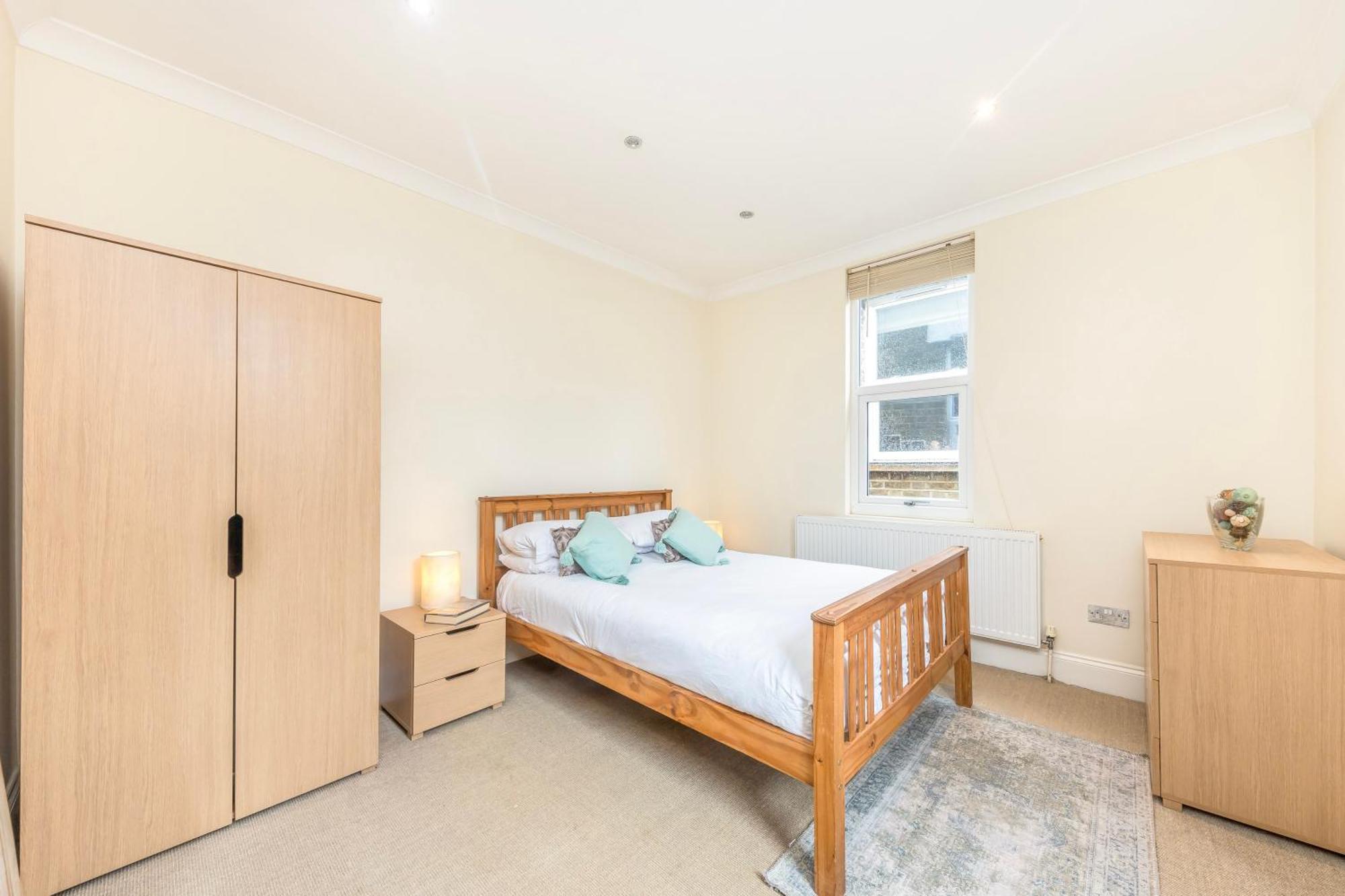 Stylish & Spacious 3 Bed Victorian House Sleeps Up To 7 - Near O2, Museums, Excel, Mazehill Station 12 Mins Direct Into London Bridgeヴィラ エクステリア 写真